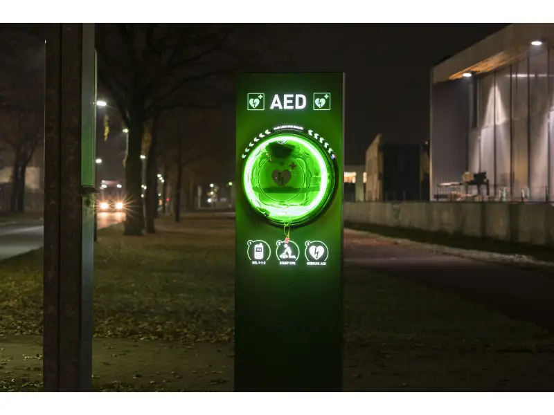 Rotaid 24/7 cabinet installatie bij hoofdkantoor in Venray